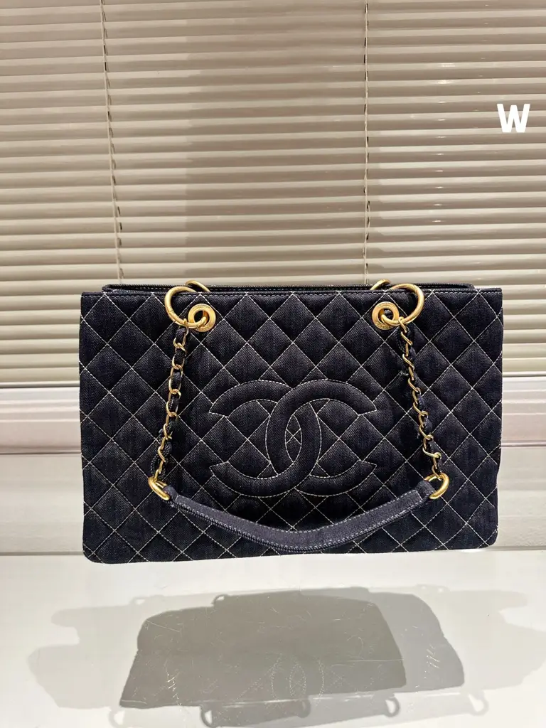 CC Vintage tote bag size 40 * 25cm - image 1