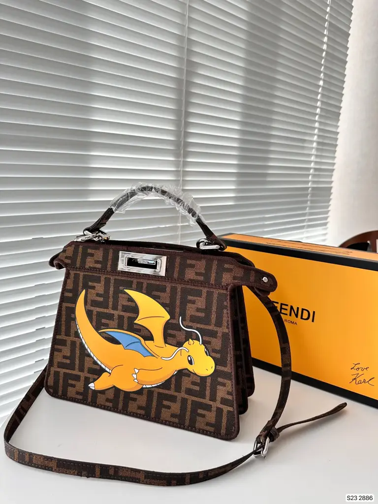 FEN  FRAGMENT 2024 new styles size: 26.5 * 21.5 cm - image 1