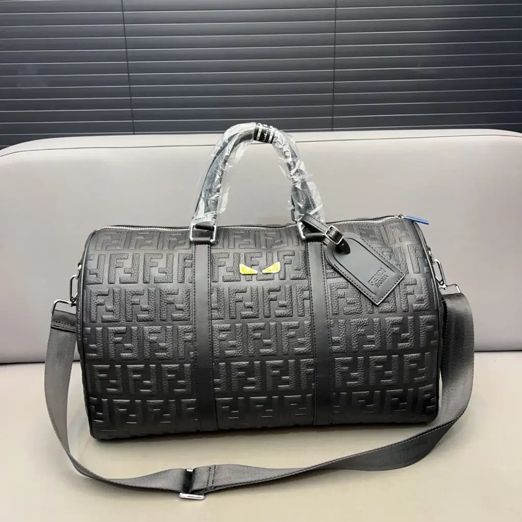 Fen man traval bag new arrival size : 46 x 27 cm - image 1
