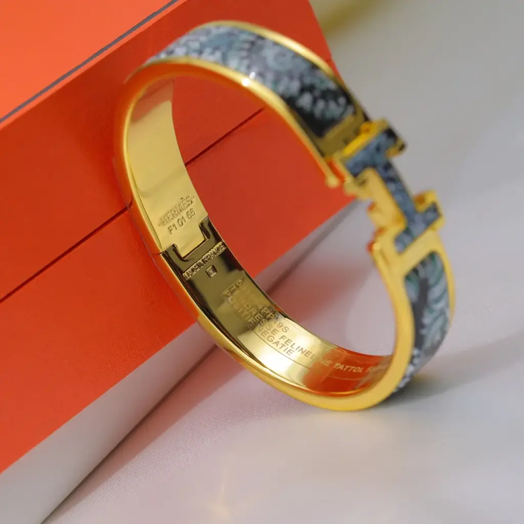 HE bracelet 7 - image 1