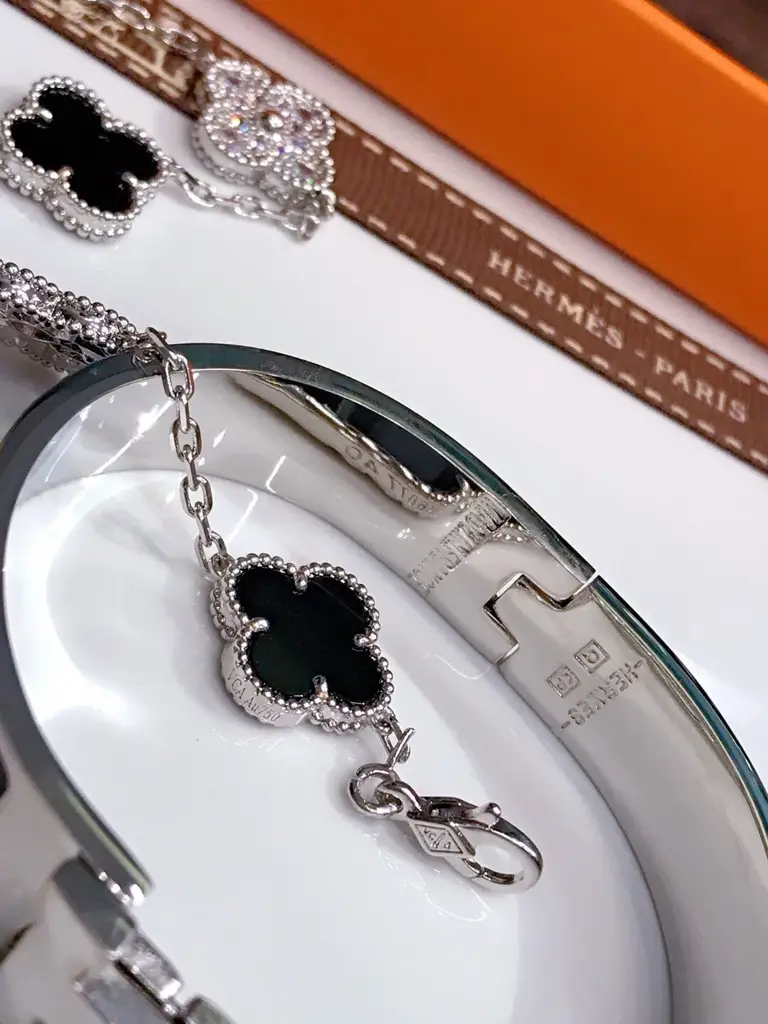 H  CLIC bracelets + VCA bracelet - image 1