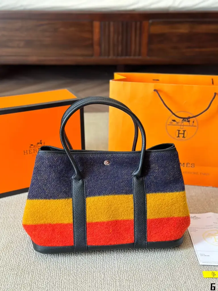 Her new arrival garden bag size; 36*25 cm - image 1
