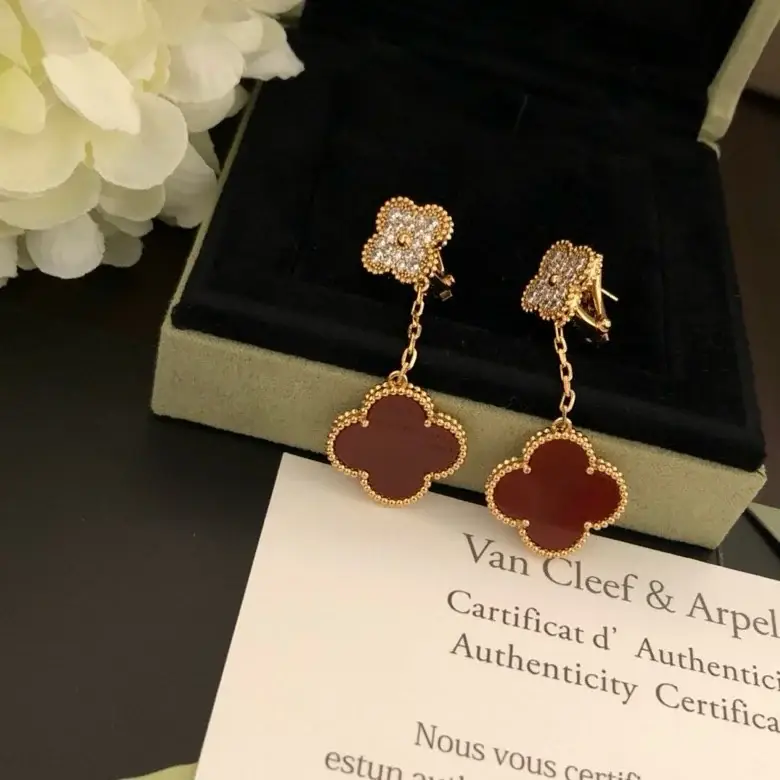 VAN new arrival earing - image 1