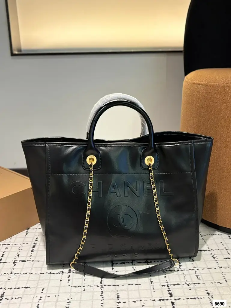 Cc new arrival tote bag gold silver size:36*30 cm - image 1