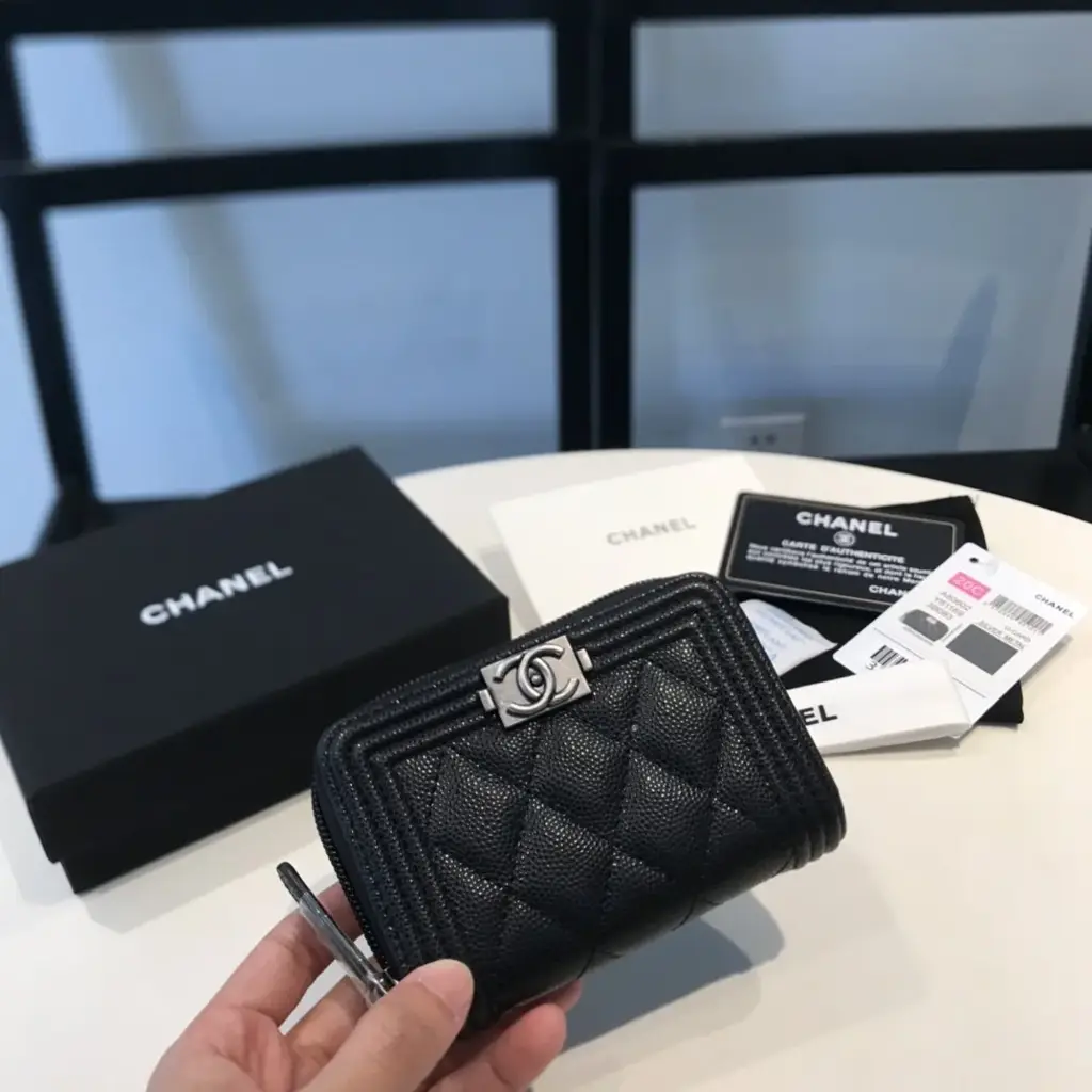 cc CO-CO Boy Flap Card Holder 11.5cm/4.5in Silver Hardware For Women Black - image 1