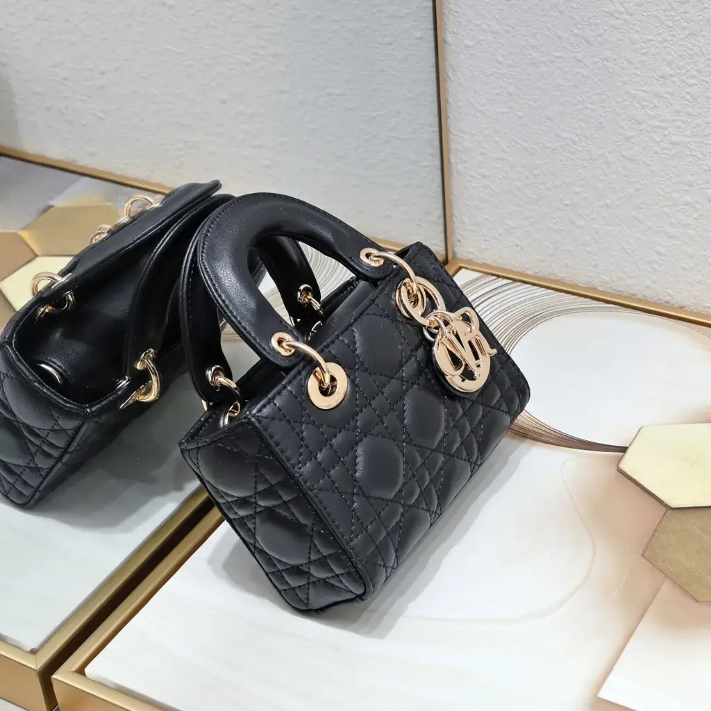 D new arrival D-Joy tote lady bag size；16*5.5*10 cm - image 1