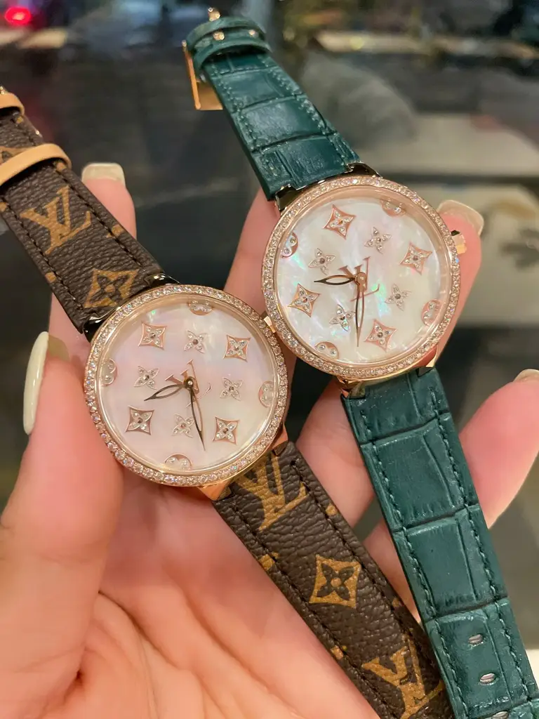 Louis Tambour slim monogran women watch 39mm - image 1